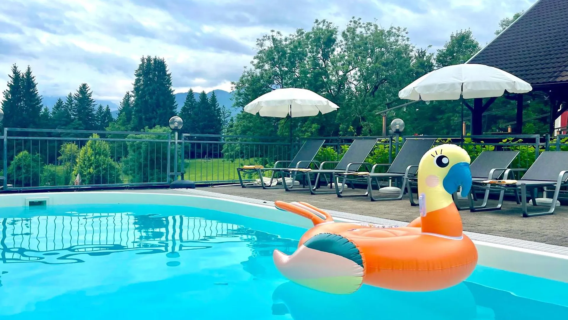 Sweet Cherry - Boutique & Guesthouse Tyrol Innsbruck Hotel