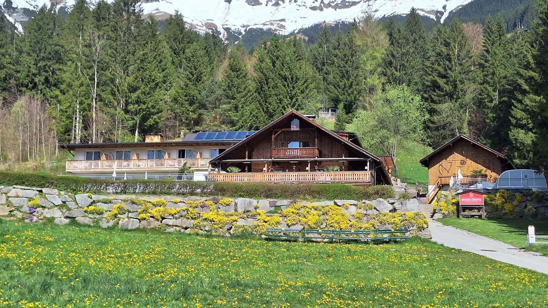 *** Hotel Sweet Cherry - Boutique & Guesthouse Tyrol Innsbruck Austria